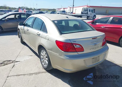 2010 Chrysler Sebring Limited из США, поврежденный, VIN 1C3CC5FB4AN111203